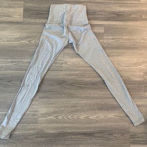 lululemon athletica Pants - Lululemon 28” yoga pants lululemon athletica Pants - Lululemon 28” yoga pants